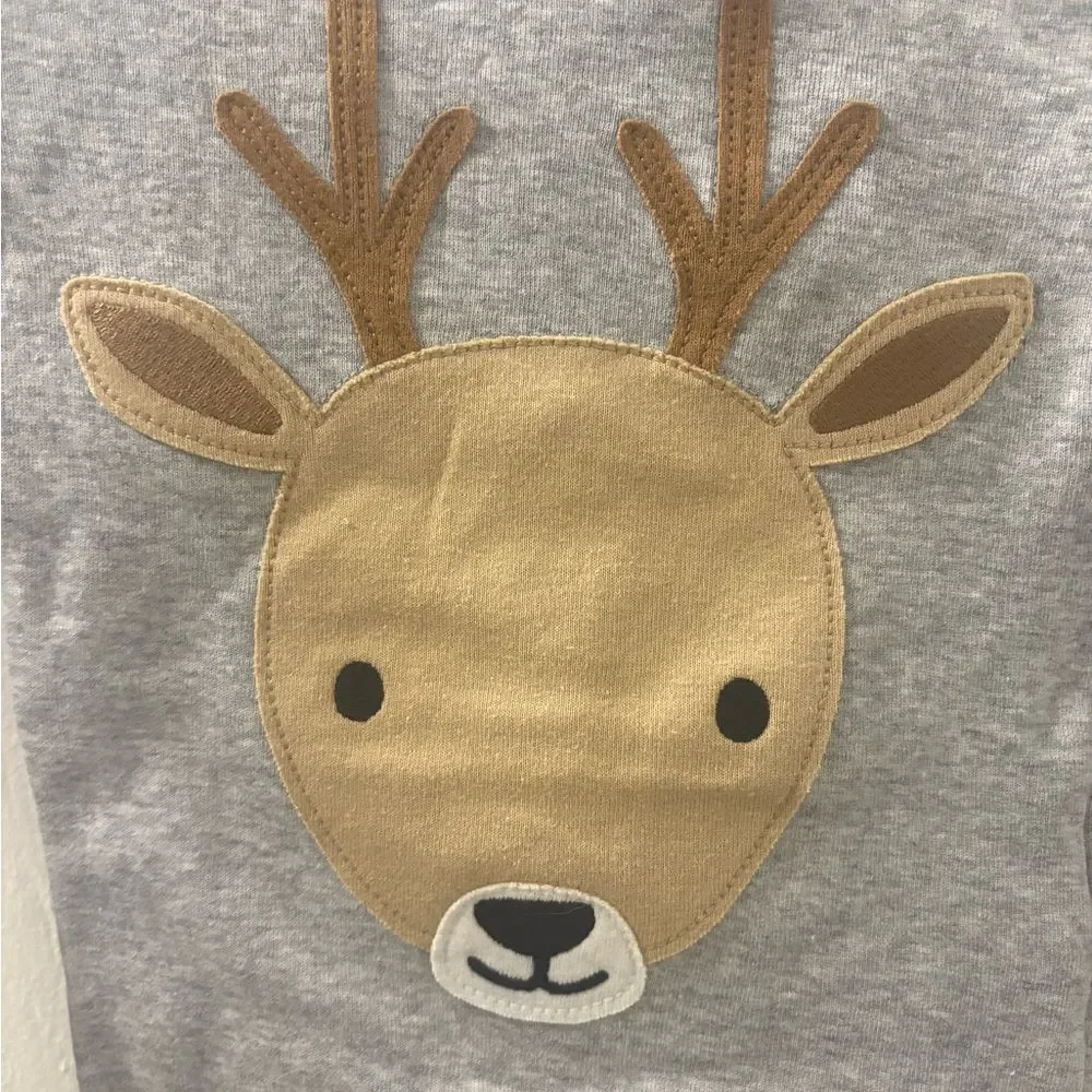 Kids Reindeer Holiday Pajama Set – Gray Long Sleeve Top & Pants (NWT)